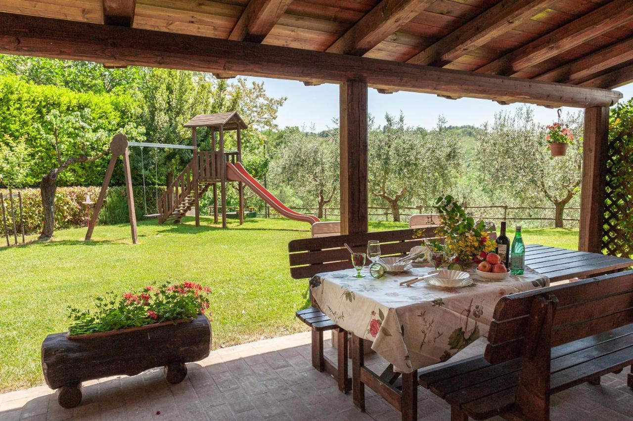 Agriturismo Le Dolci Colline Valfabbrica Εξωτερικό φωτογραφία