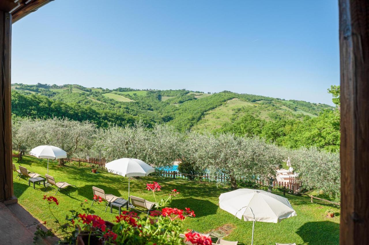 Agriturismo Le Dolci Colline Valfabbrica Εξωτερικό φωτογραφία