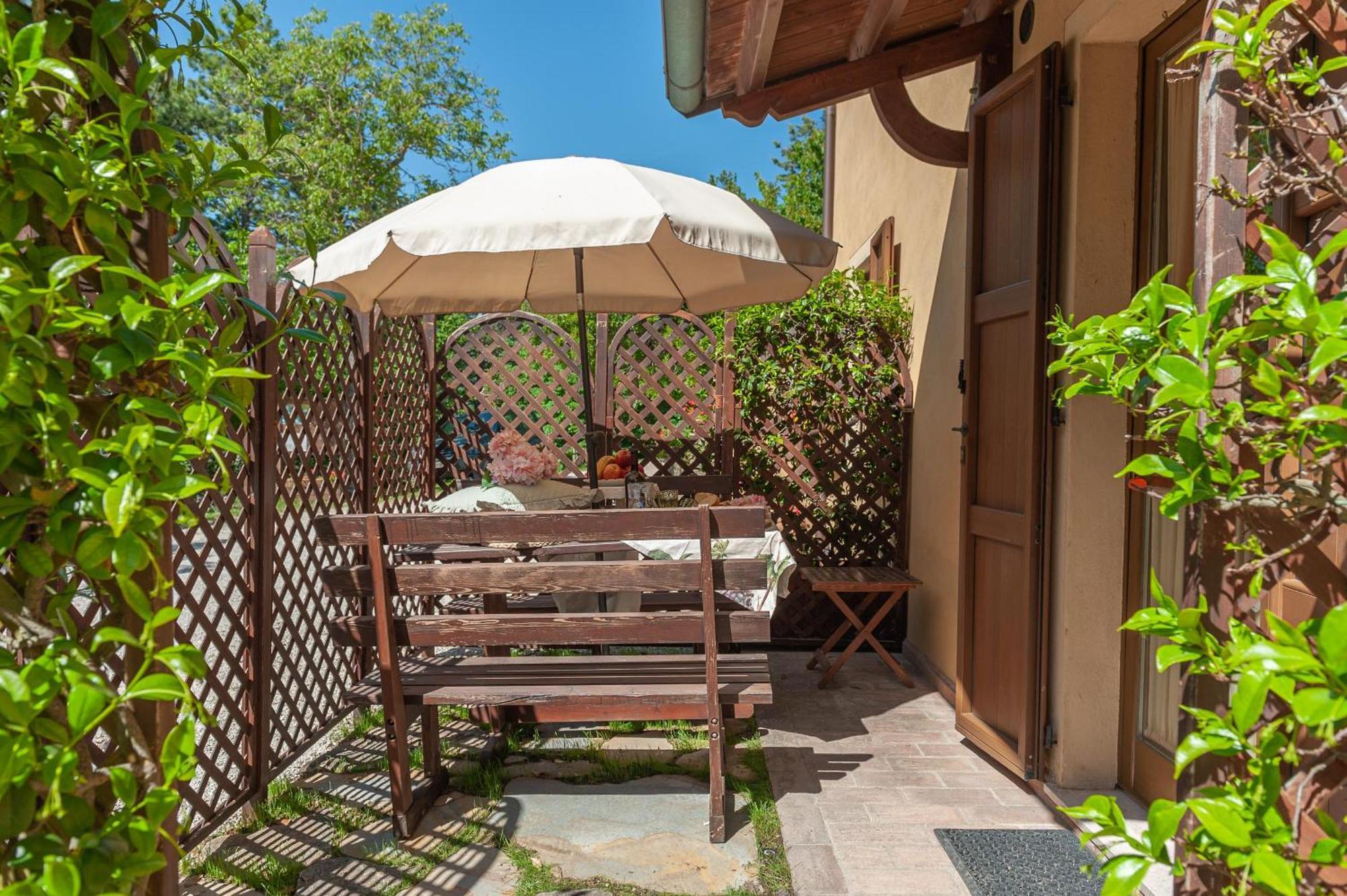 Agriturismo Le Dolci Colline Valfabbrica Εξωτερικό φωτογραφία